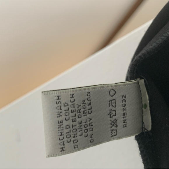 Neiman Marcus Straight legs, simple lines ankle slacks - Picture 5 of 5